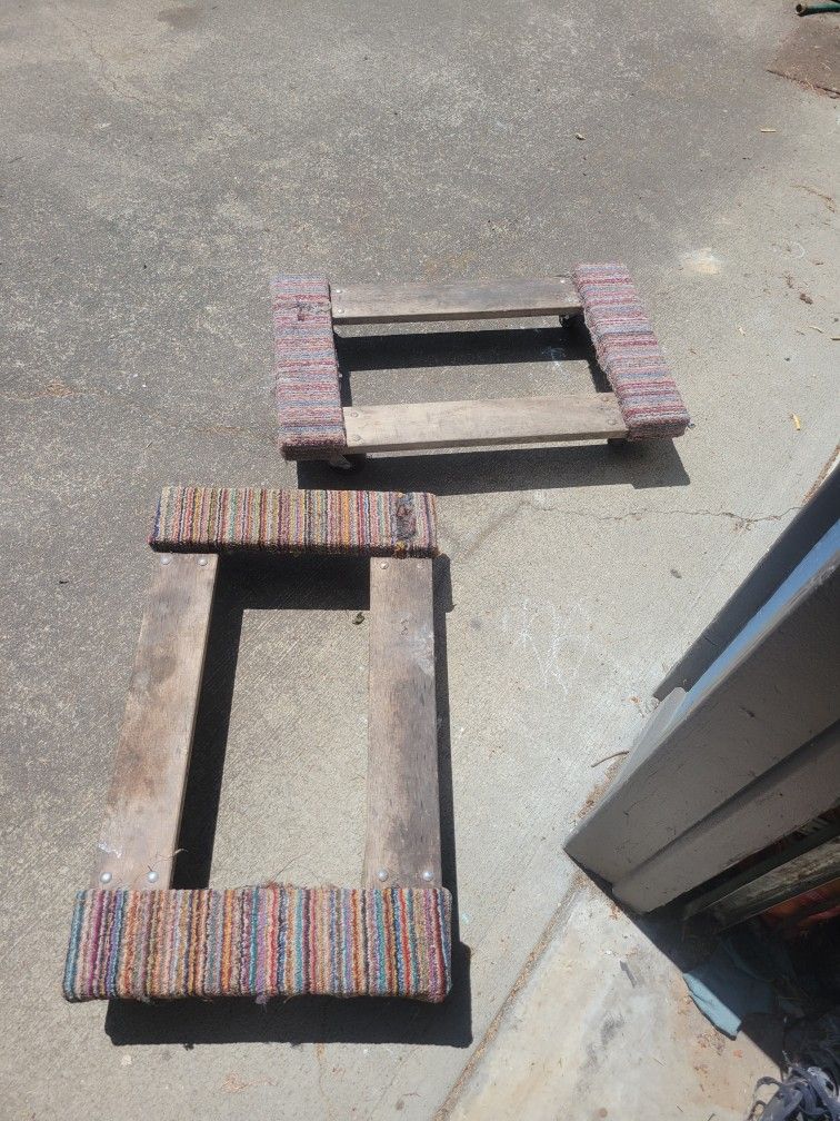 2 Moving Dolly