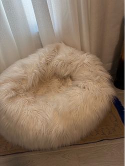 Fur bean bag chair, new. Comfortable bean bag sofa for living room, bedroom, dorm room.