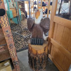 Carved wooden bald eagle
