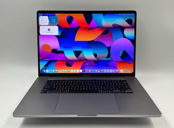 2019 16” MacBook Pro 16GB 512GB AMD 5300M