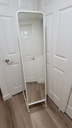 Ikea knapper mirror with storage