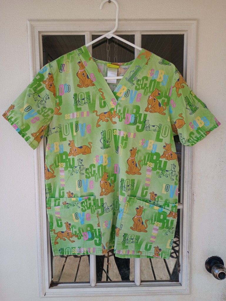 Scooby Doo Womens Size Small Green Scrub Top