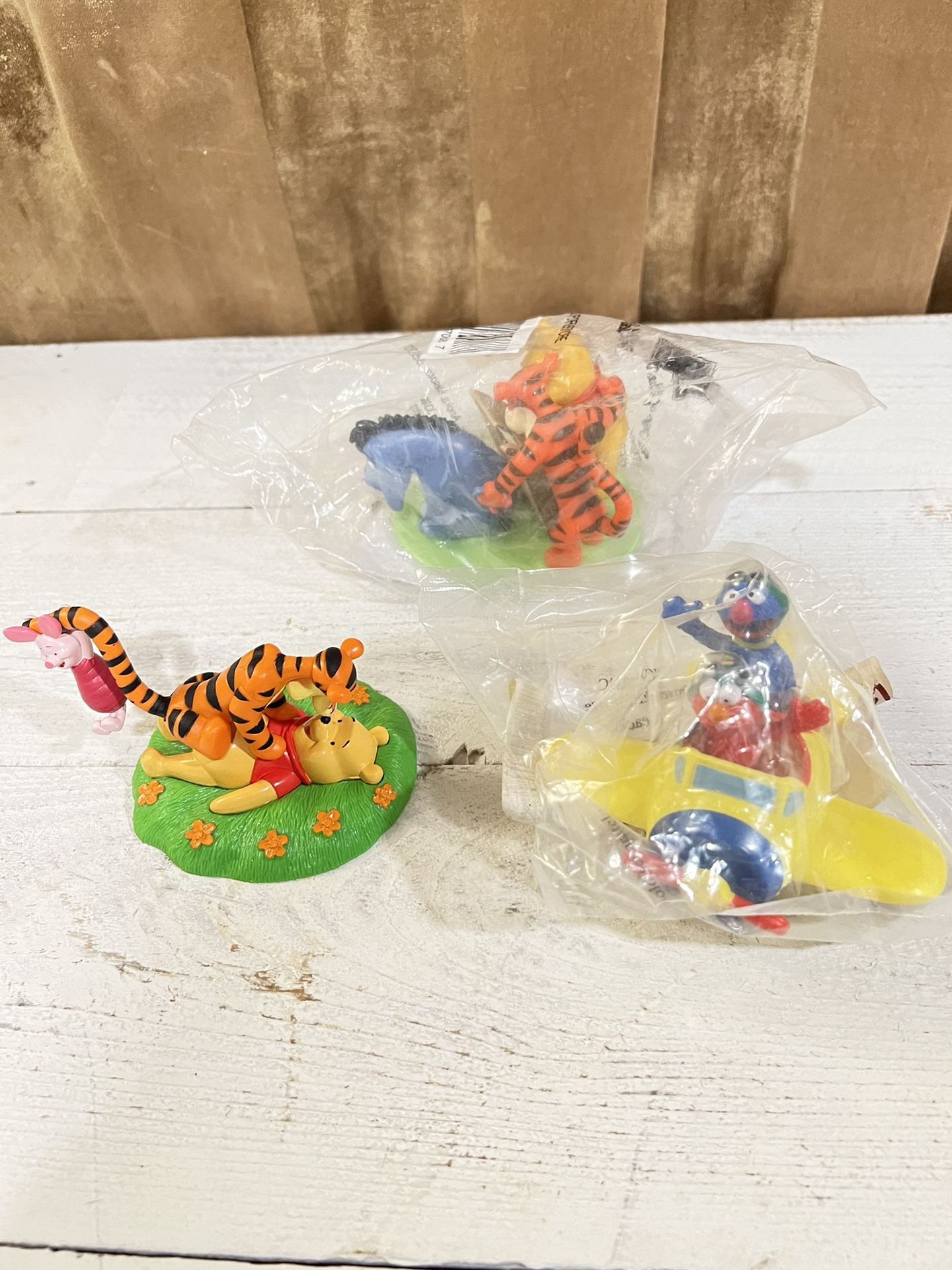 Cake - Baking Decorations Pooh / Helmo 3 pieces total