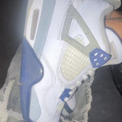 Jordan 4s