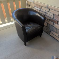 Free Barrel Chair 