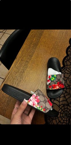 Gucci Blooms GG Supreme Slide Sandals