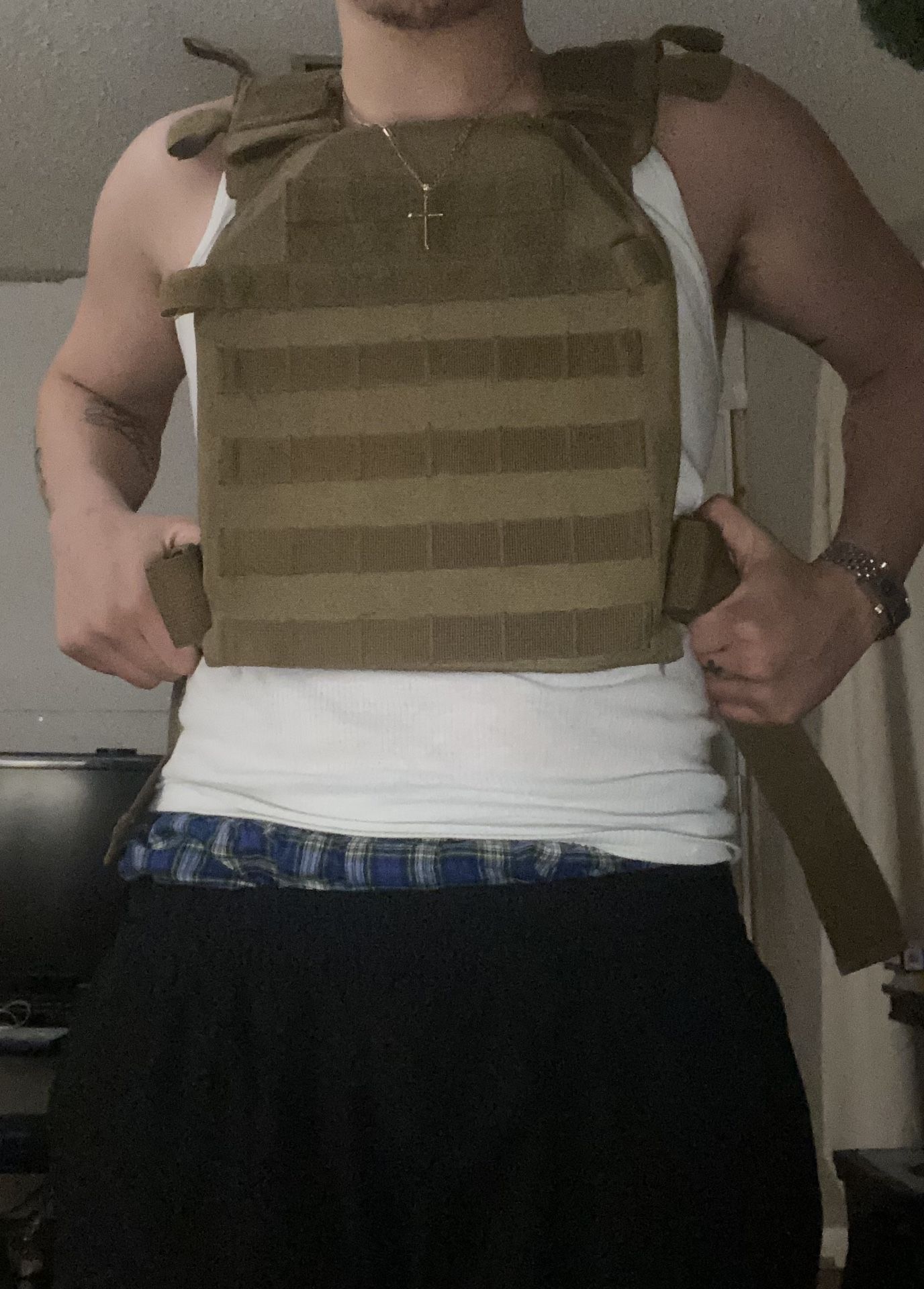 Bullet Proof Vest Comes With Plates 