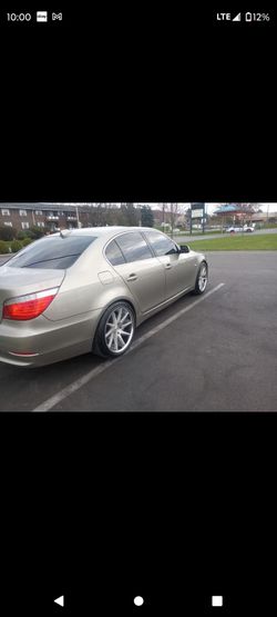 BMW 528xi light cream