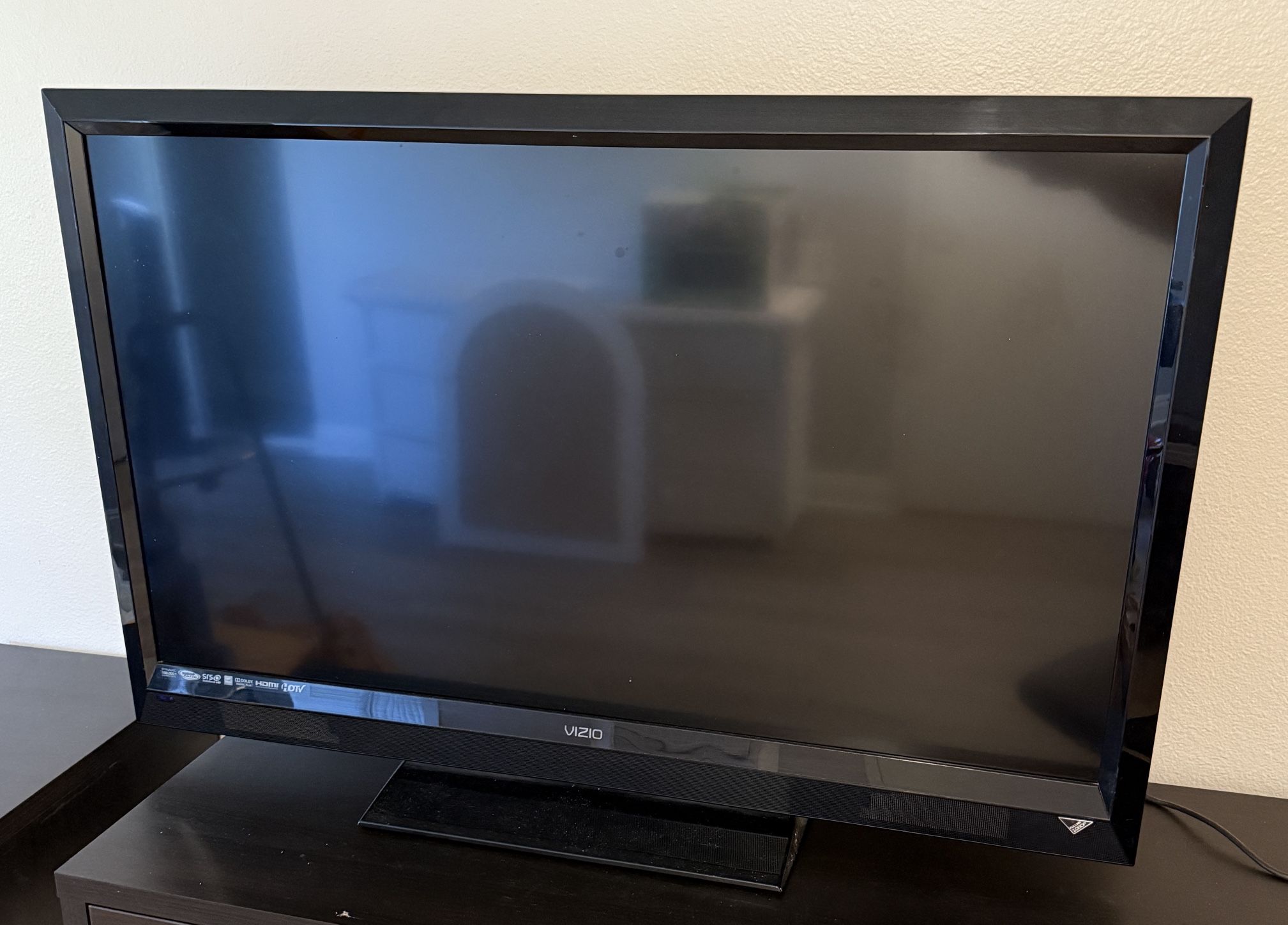 Vizio TV 42"