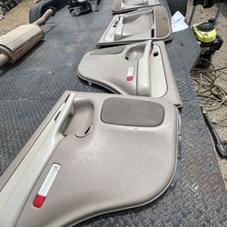 03 Chevy Tahoe door panels parts