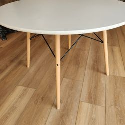 Round White Table 