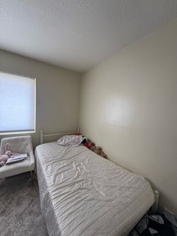 Twin bed !