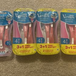 4 Gillette Venus Disposable Razor