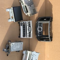 Infiniti G35 Head Unit Navi Dual Climate Control