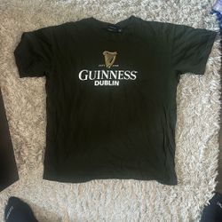 Men’s L Guiness Shirt