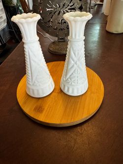 Vintage anchor hocking bud vases