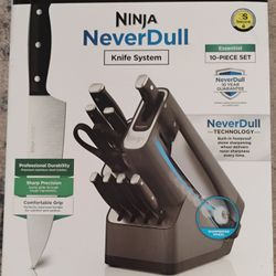 BRAND NEW! NINJA 10 PC. KNIFE SET WITH SHARPENER