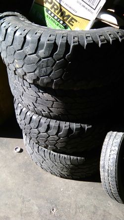 3 305/60/18 Mud Terrain T/A BFGOODRICH