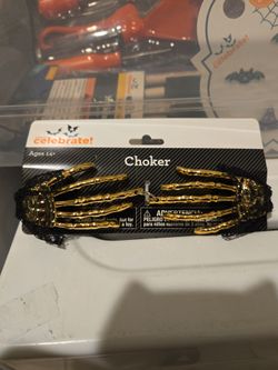 New necklace $5