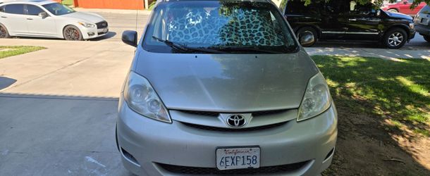 2008 Toyota Sienna