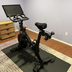 Peloton Bike