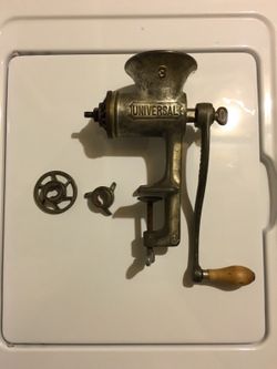Vintage universal #3 meat grinder (make offer)