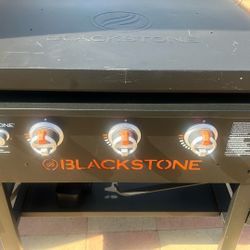 Medium Blackstone Outdoor Griddle