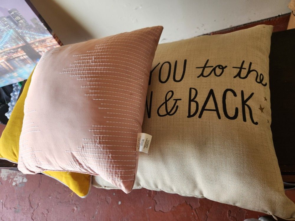 Throw Pillows