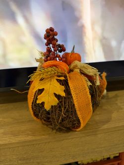 Fall Harvest Pumpkin Decoration