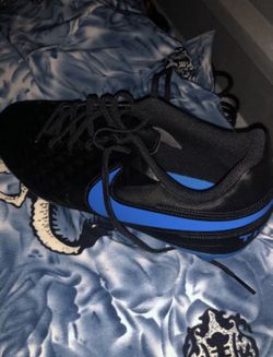 Nike soccer cleats tiempo size 10 brand new.