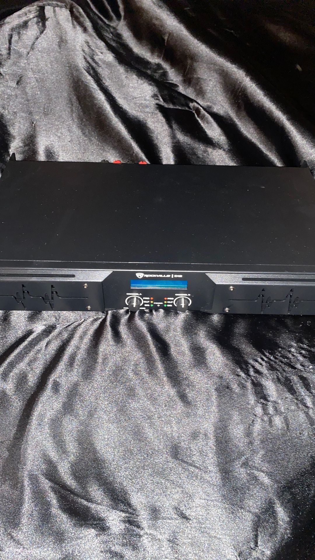 D12 2-Channel Class D Power Amplifier, 1400W RMS