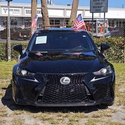 2017 Lexus IS