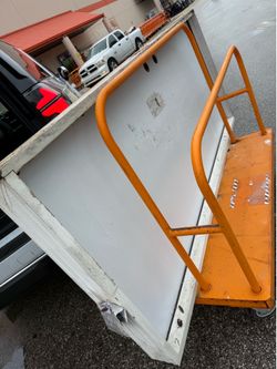 Door front left handle
