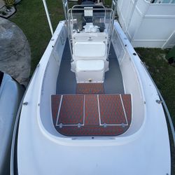 Boat 18 Feet Well Craft Open Fish 