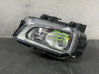 2018-2019-2020-2021 HYUNDAI KONA LEFT HEADLIGHT OEM USED #9313