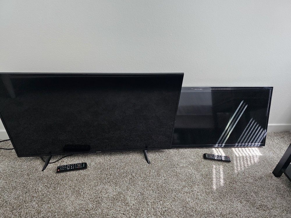 Samsung 40" And 32" Tv