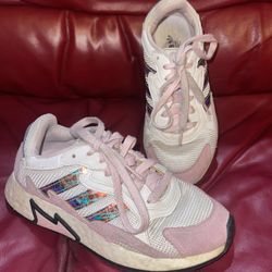 Girls Adidas Sneakers 