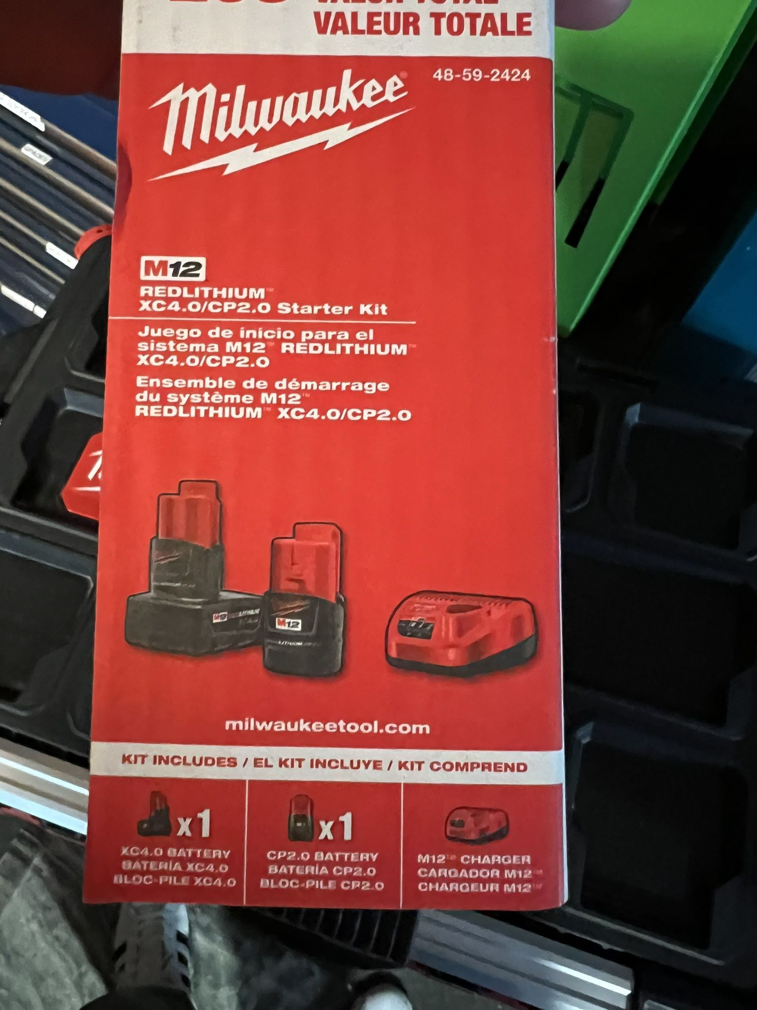 Milwaukee M12 Battery Starter Pack