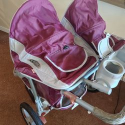 Double Stroller (in Step)