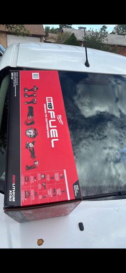 Brand new M18 Milwaukee tool set
