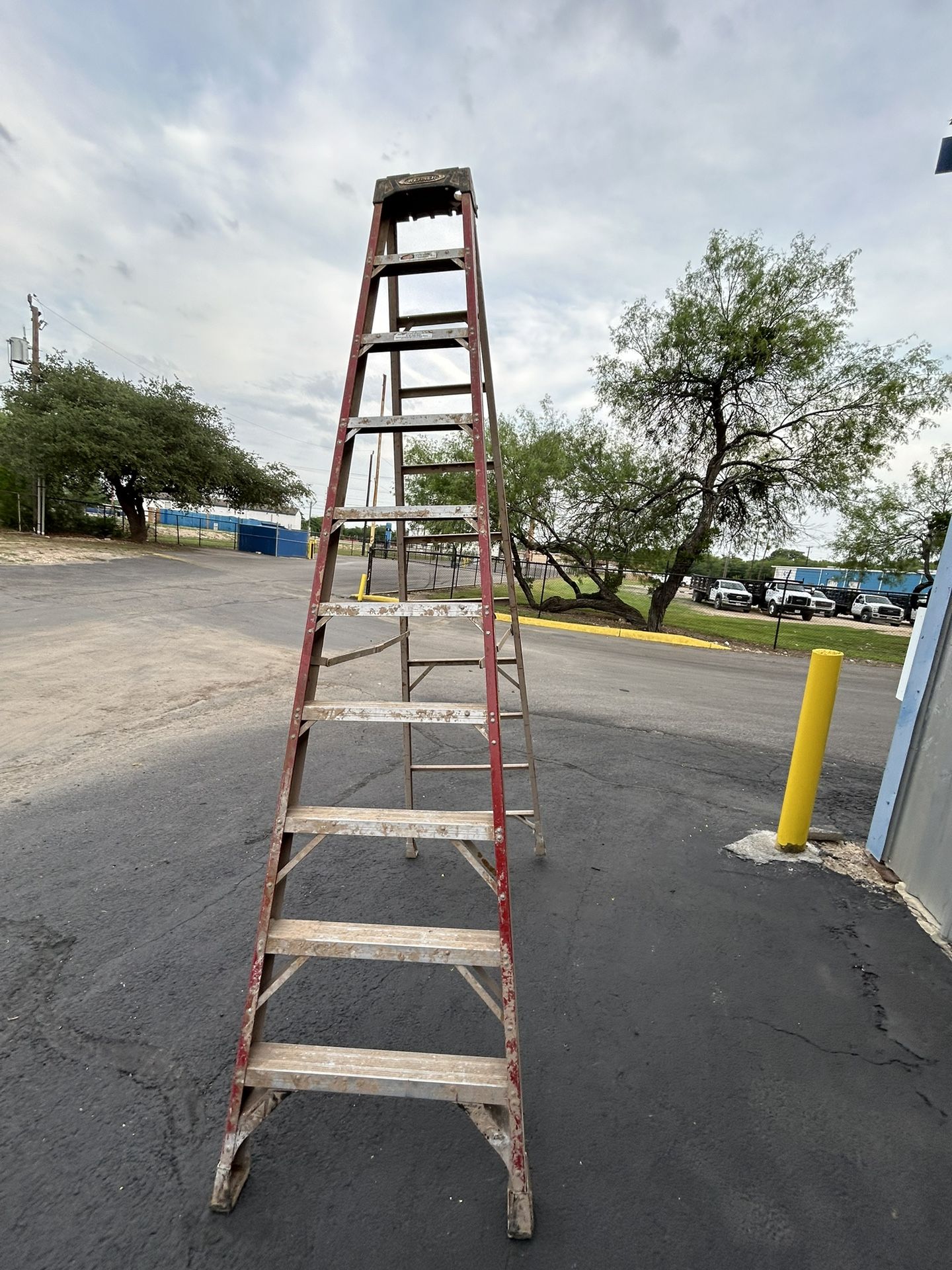 10 Foot Ladder