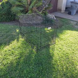 Med/Large dog Crate!