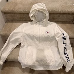 Tommy Hilfiger Windbreaker Jacket Size Medium Like New 