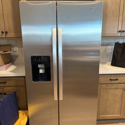 NEW Whirlpool Fridge 