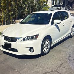 2013 Lexus CT 200h