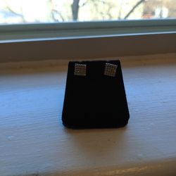 10k Gold Diamond Earrings .70 Carat 