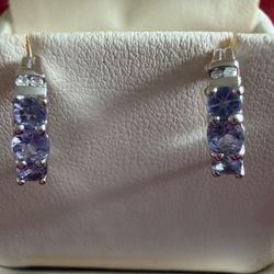 10kt white Gold Diamond and Tanzanite Drop Earrings