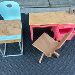 American Girl Doll School Desk And Teacher Desk