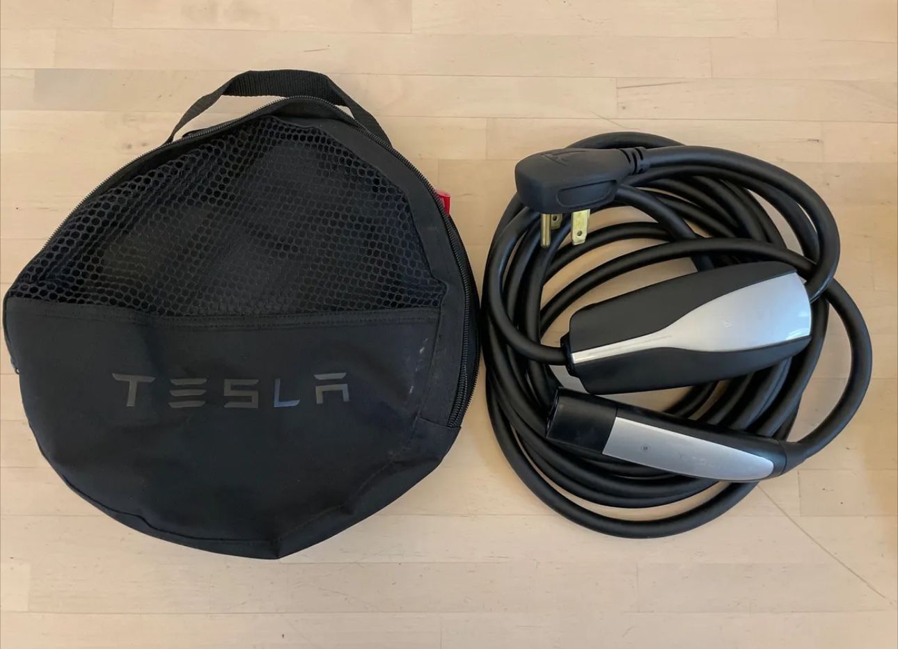 Tesla NEMA 14-50 Corded Mobile Connector