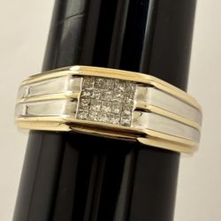 10K Gold Diamond Band Ring Size 10.5